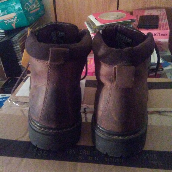 Skechers leather boots size 12 - Picture 3 of 3